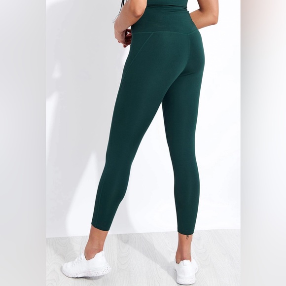 Girlfriend Collective Compressive High Waisted 7/8 Legging - Picture 2 of 4